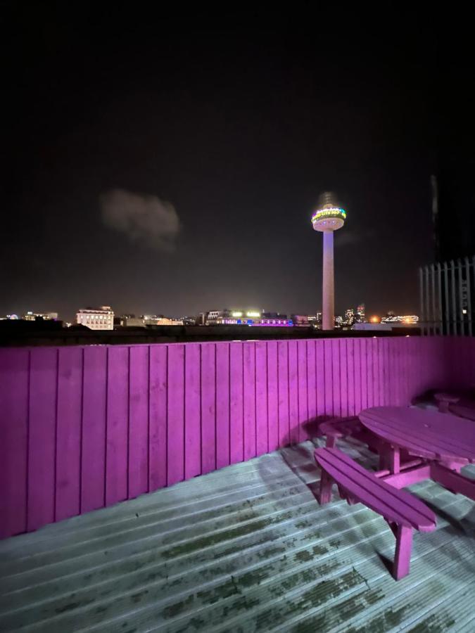 Penthouse Apartment, Sleeps 21 With Terrace 利物浦 外观 照片